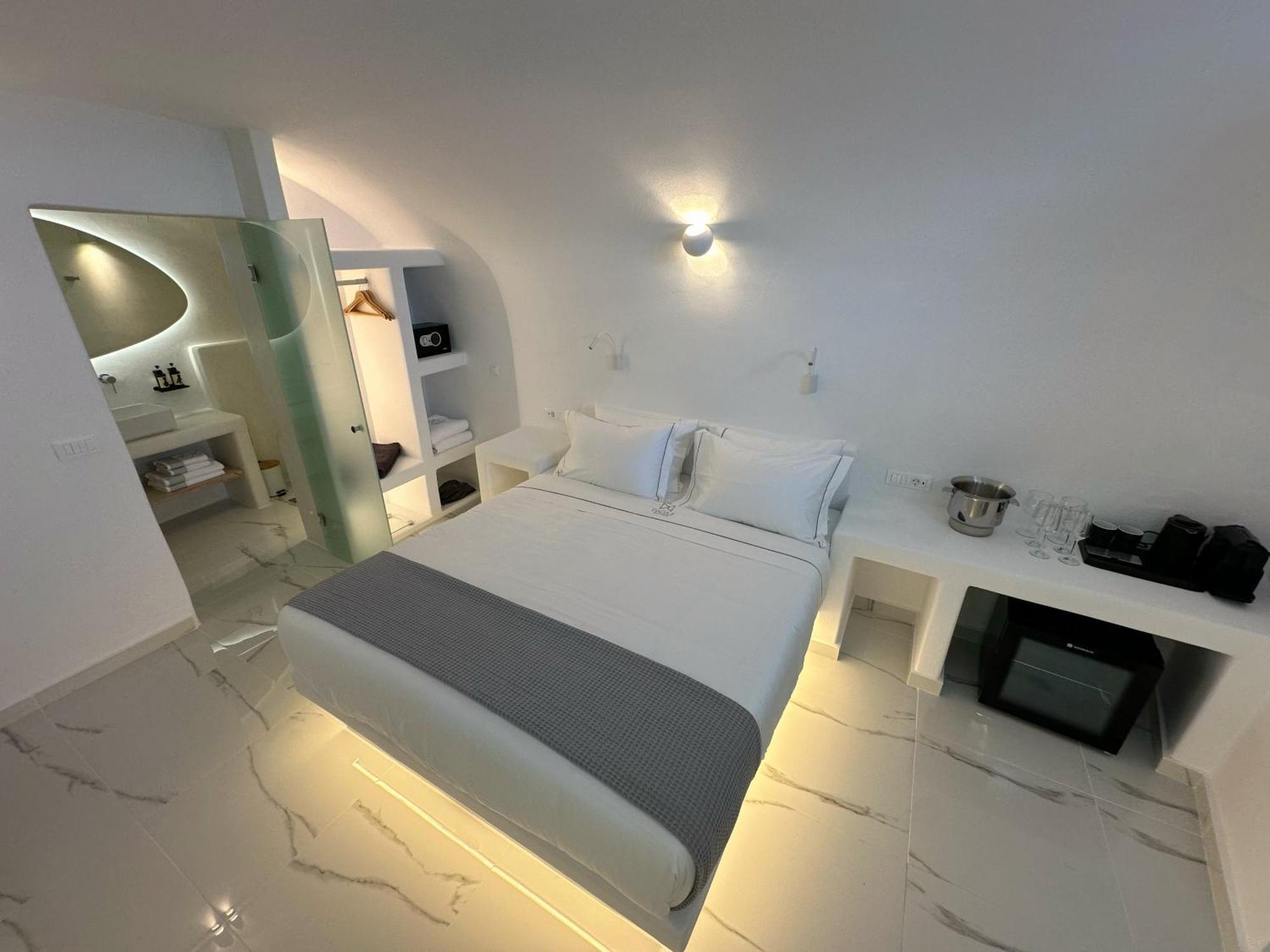 Dagaz Suites ฟิรา ภายนอก รูปภาพ